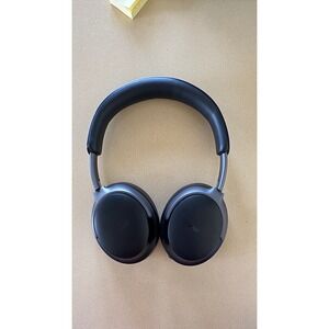 Bose Noise Cancelling Headphones only 700 Wireless Over-Ear Bluetooth  Black